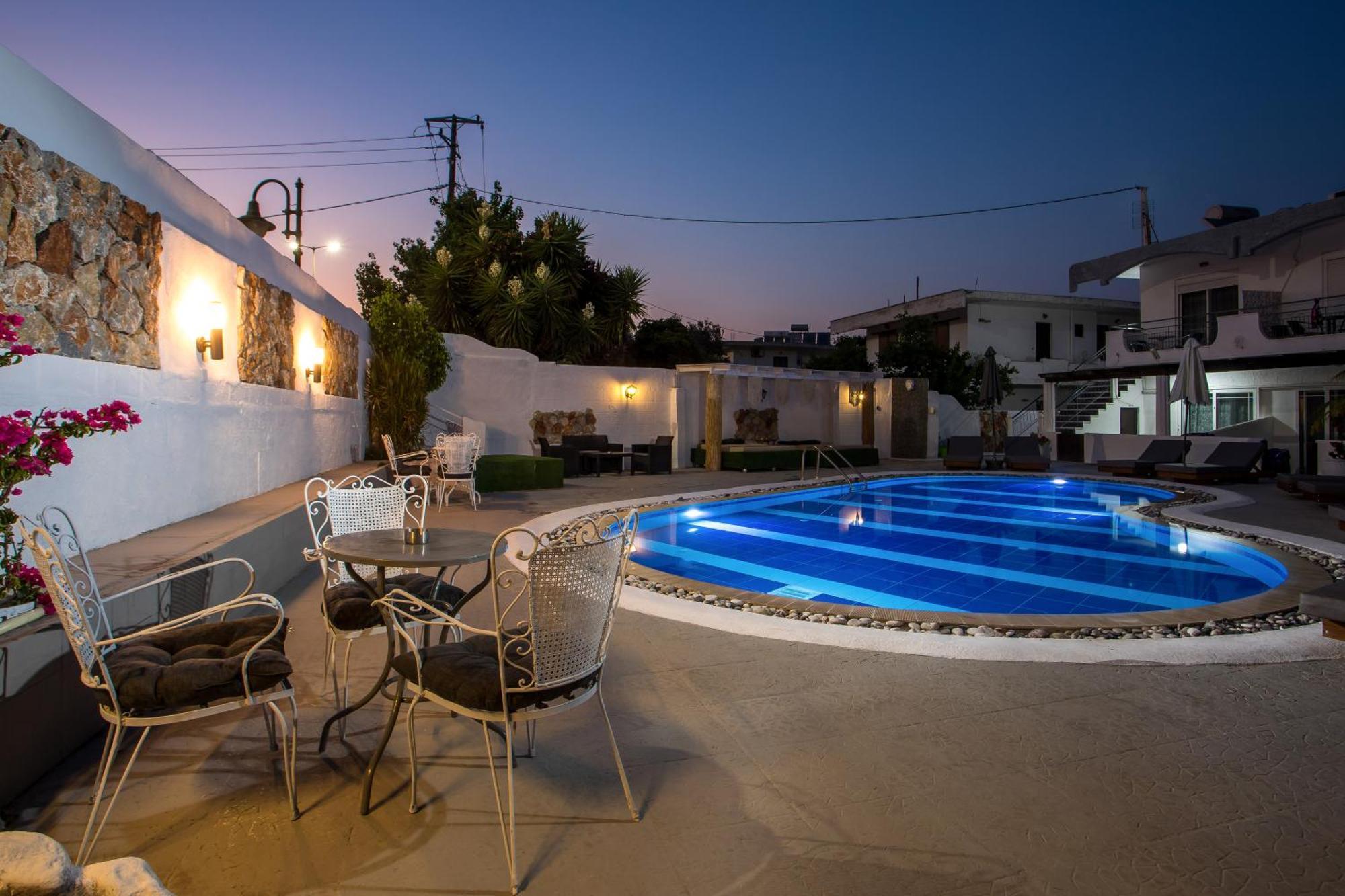 Toulas Studios&Apts No2 Faliraki Exterior foto